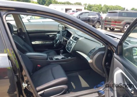 2017 Nissan Altima 2.5 Sr z USA, uszkodzony, nr VIN 1N4AL3AP9HC484064